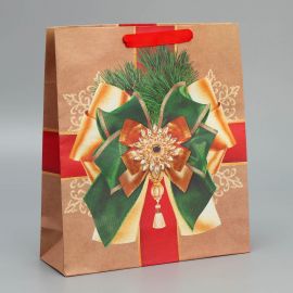 Пакет крафтовый вертикальный «Новогодний подарок», M 26 × 30 × 9 см 9564903