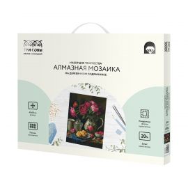 Алмазная мозаика ТРИ СОВЫ "Пионы и клубника", 40*50см, холст на деревянном подрамнике, картонная коробка с пластиковой ручкой АМП4050_52989