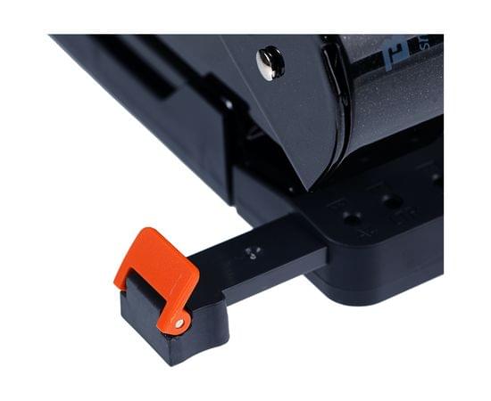 Дырокол энергосберегающий Berlingo "Smart Technology" 45л., металлический, фиксатор, линейка, черный DDm_45301