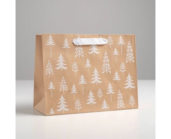 Пакет крафтовый с пенным нанесением «Новогодний лес», 24 х 19,5 х 11 см   4903770 4903770